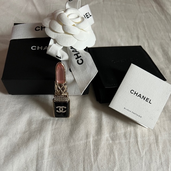 Chanel Metal Strass Pearl Lipstick Brooch - Picture 1 of 4
